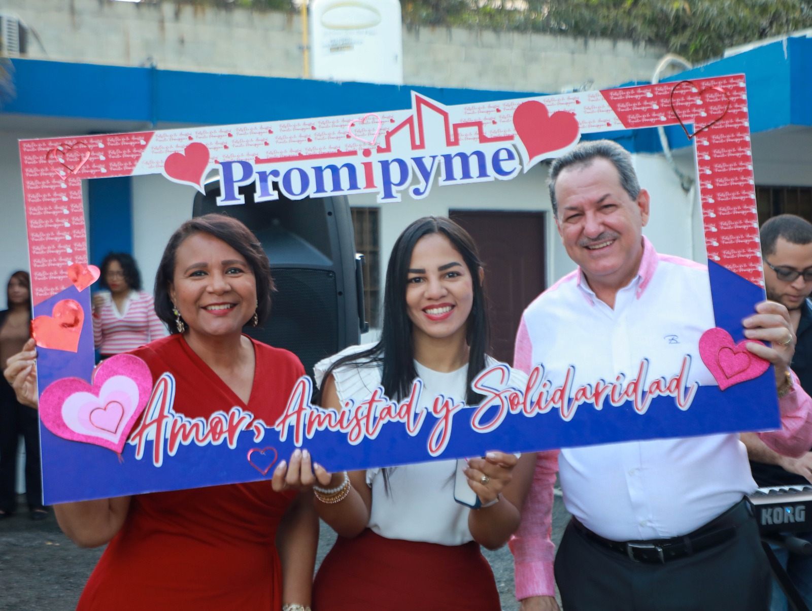 Promipyme celebra con regocijo Día del Amor y la Amistad